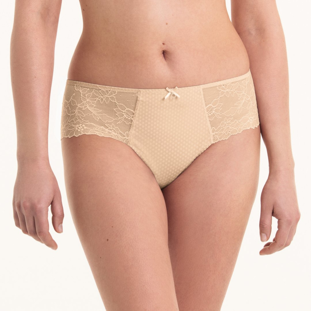 Anita Rosa Faia Eloise Shorty