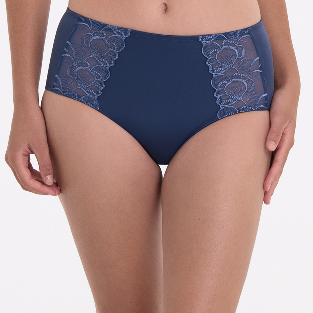 Anita Lucia Taillenslip+